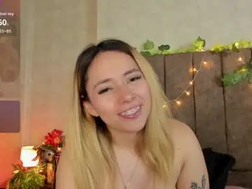 Lanaamills  live sex cam
