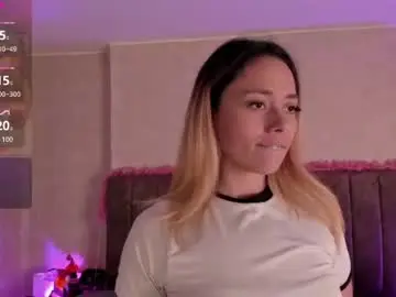 Lanaamills  live sex cam
