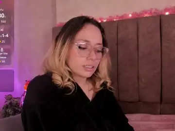 Lanaamills  live sex cam