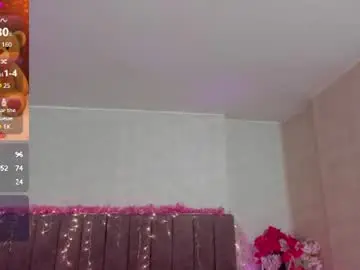 Lanaamills  live sex cam