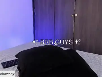 Lesliehonney2  live sex cam