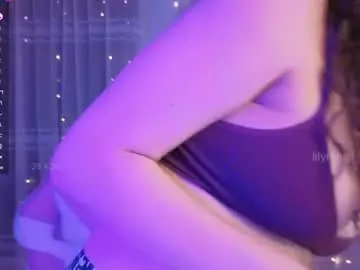 Lilyrose1_  live sex cam