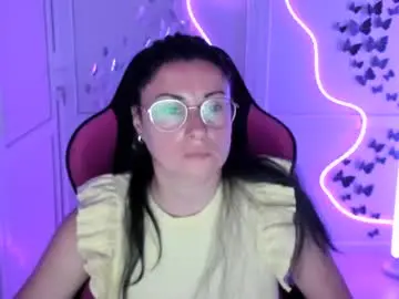 Lucyycharm  live sex cam