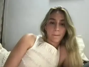 Pinkilola  live sex cam