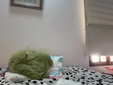 Pinkilola  live sex cam