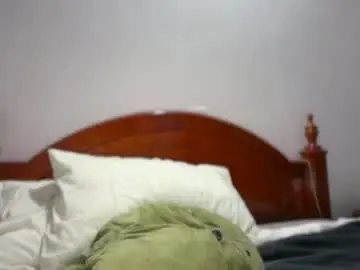 Pinkilola  live sex cam