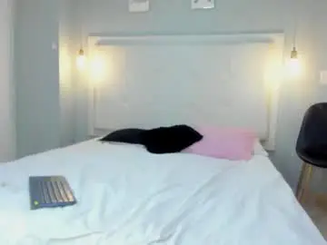 Victoria_cutee  live sex cam