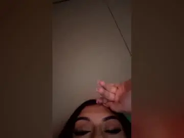 Dazzlingkitten  live sex cam