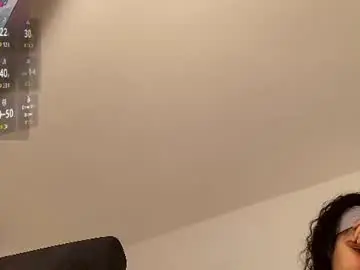 Kesha_rosse_  live sex cam