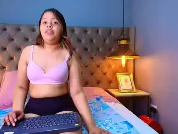 Kyliesweett  live sex cam