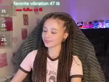 Milyamess  live sex cam