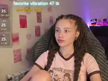 Milyamess  live sex cam