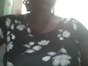 Teezzy33  live sex cam