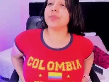 Dullce77  live sex cam