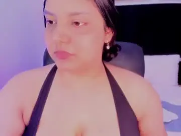 Dullce77  live sex cam