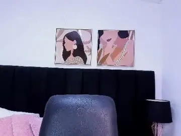Dullce77  live sex cam