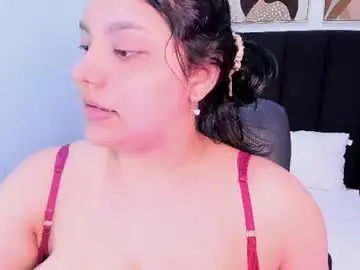 Dullce77  live sex cam