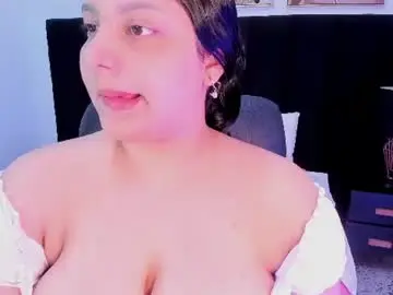 Dullce77  live sex cam