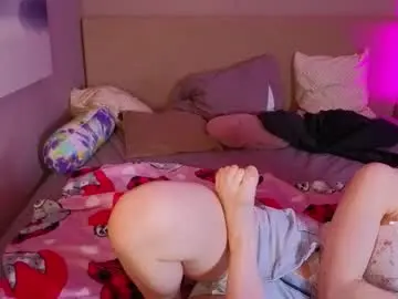 Holly__bush  live sex cam