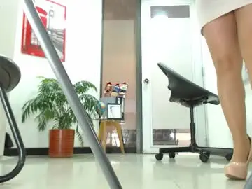 Karinbellee  live sex cam