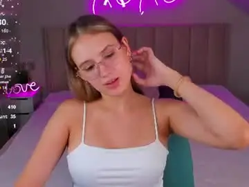 Miaa_hill  live sex cam
