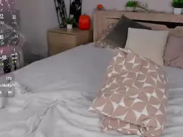 Miaa_hill  live sex cam