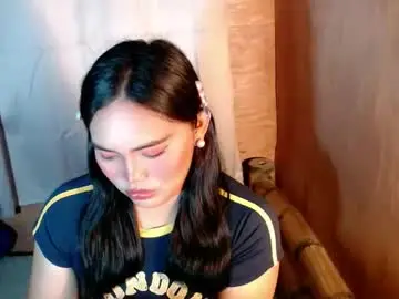 Mira_luna222  live sex cam