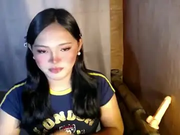 Mira_luna222  live sex cam