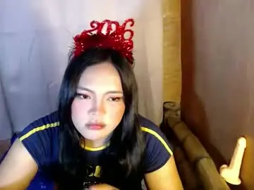 Mira_luna222  live sex cam