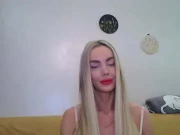 Niaravon  live sex cam
