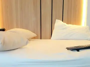 Olivia_willoow  live sex cam