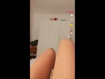 Andi464350  live sex cam