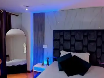 Emy_fg  live sex cam