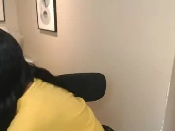 Hot_nikki69  live sex cam