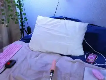 Kira_briis  live sex cam