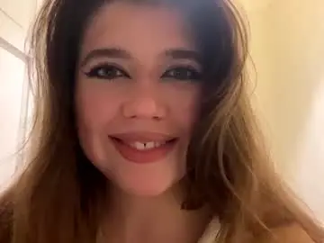 Lavadasinitiere  live sex cam