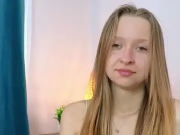 Nerypeabody  live sex cam