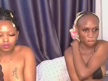 Nessie30  live sex cam