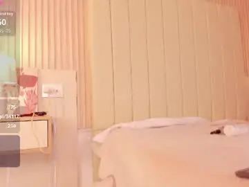Rubi_foxx22  live sex cam