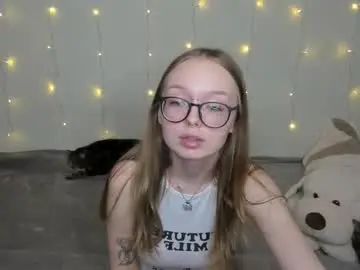 Shy_suchka  live sex cam