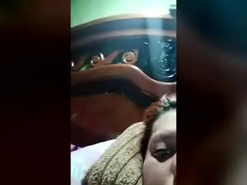 Wangda2401  live sex cam