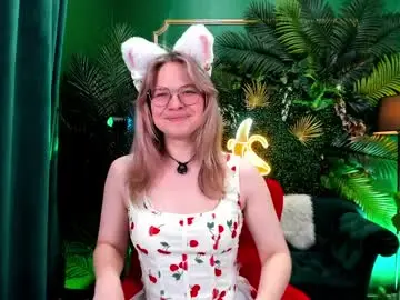 Chloewells  live sex cam