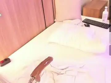 Cloe_25  live sex cam