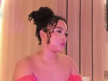 Cloe_25  live sex cam
