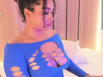 Cloe_25  live sex cam