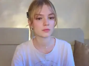 Cyber_kit  live sex cam