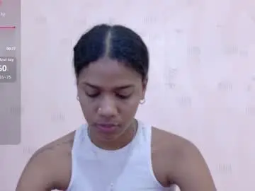 Daddysneakinme  live sex cam