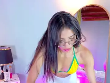 Isa__lu  live sex cam