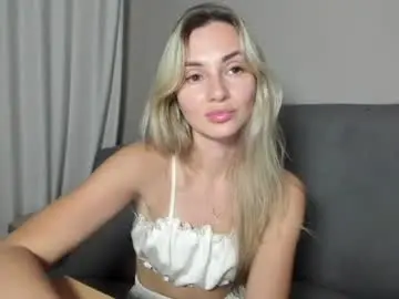 Lovelyrose135  live sex cam