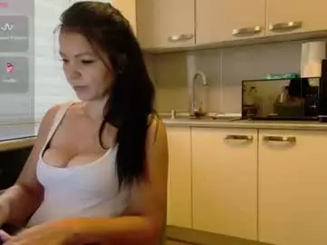 Missbya  live sex cam